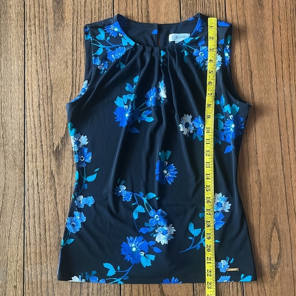 Floral Sleeveless Top - Black and Blue - Picture 6 of 9